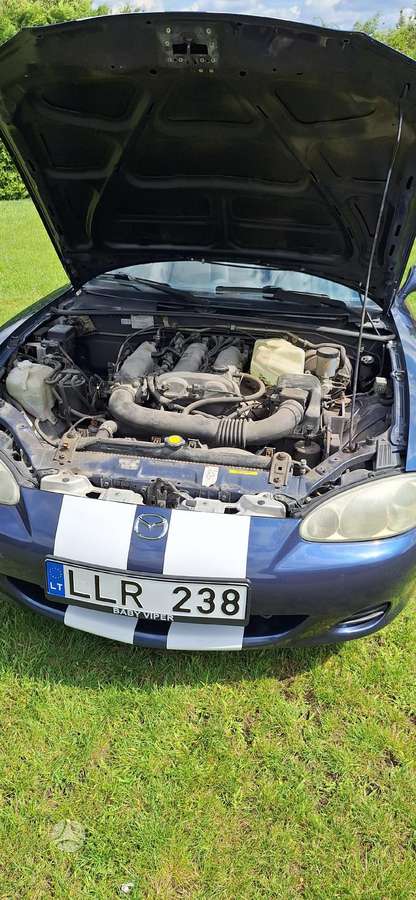 Mazda MX-5, 1.6 l., convertible