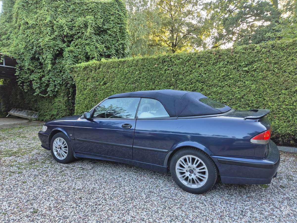 Saab 900 - 2