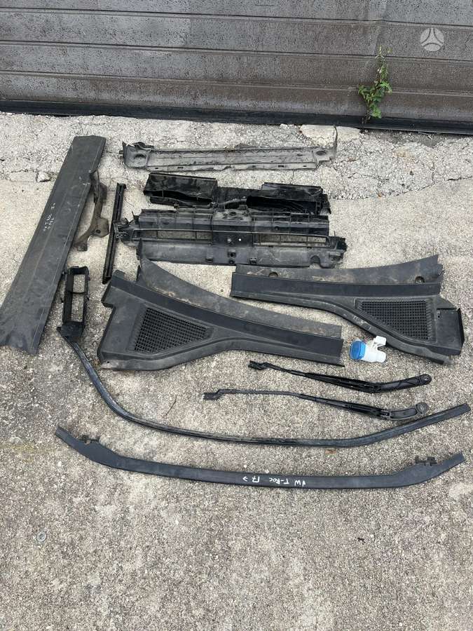Volkswagen T-Roc, DFF (DFFA), детали кузова