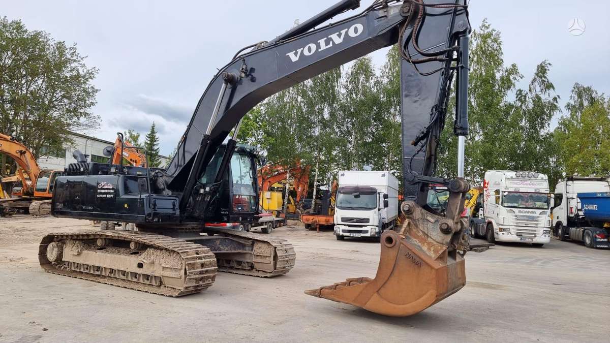Volvo EC300 DL (Black edition), excavator
