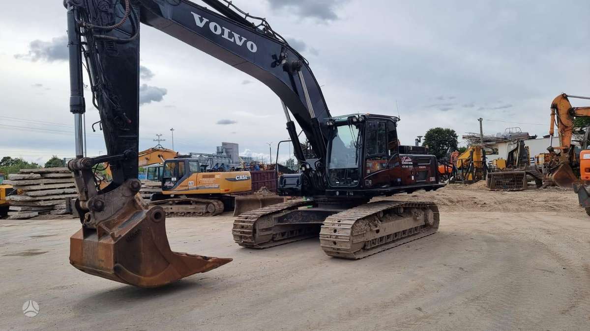 Volvo EC300 DL (Black edition), ekskavatoriai