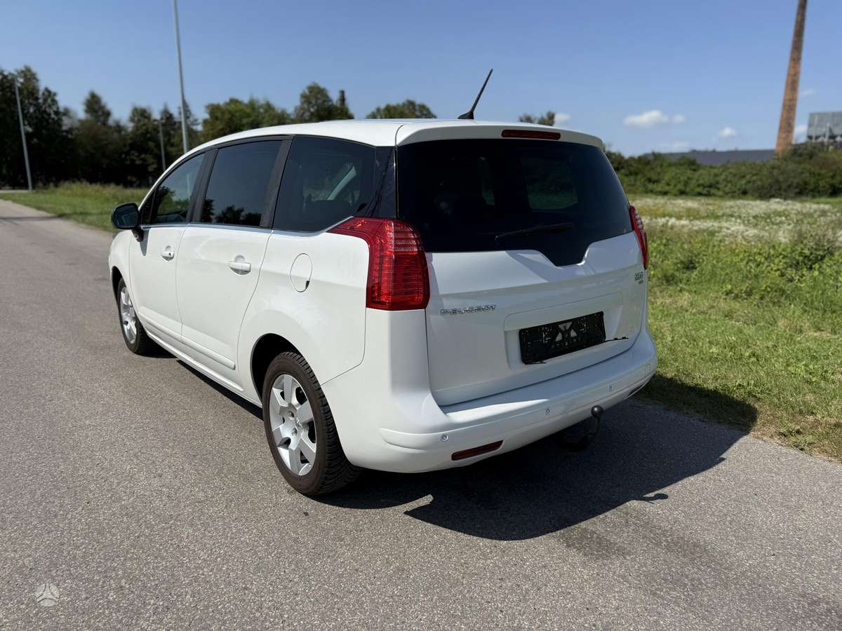 Peugeot 5008 - 5