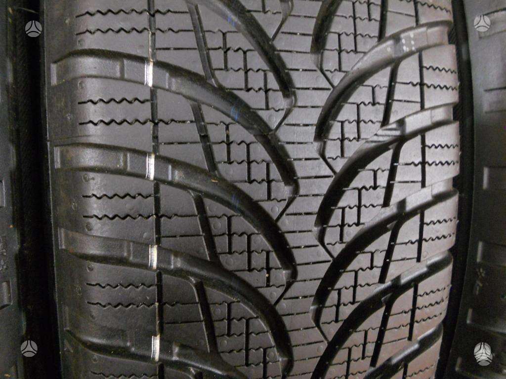Bridgestone 85% Blizzak LM005', universalios 155/70 R19