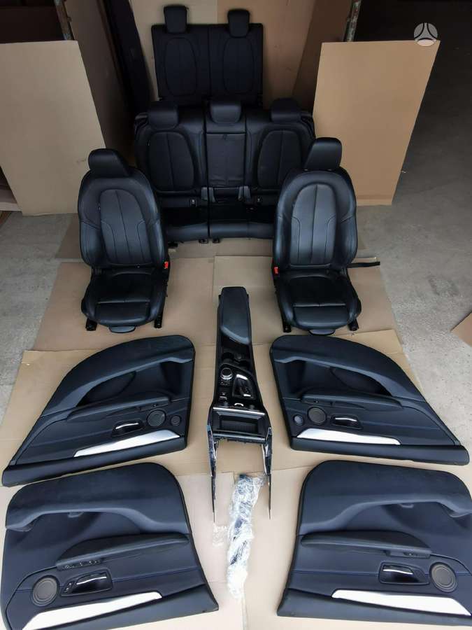 BMW 218 Gran Tourer детали салона