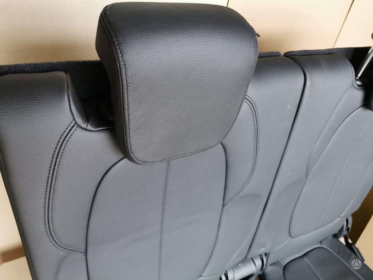 BMW 218 Gran Tourer детали салона