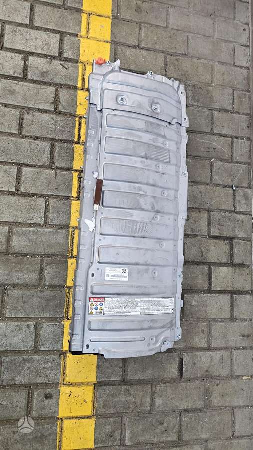 Toyota RAV4 dalimis