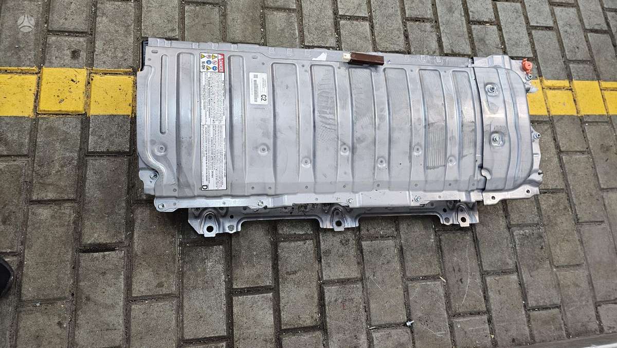 Toyota RAV4 dalimis