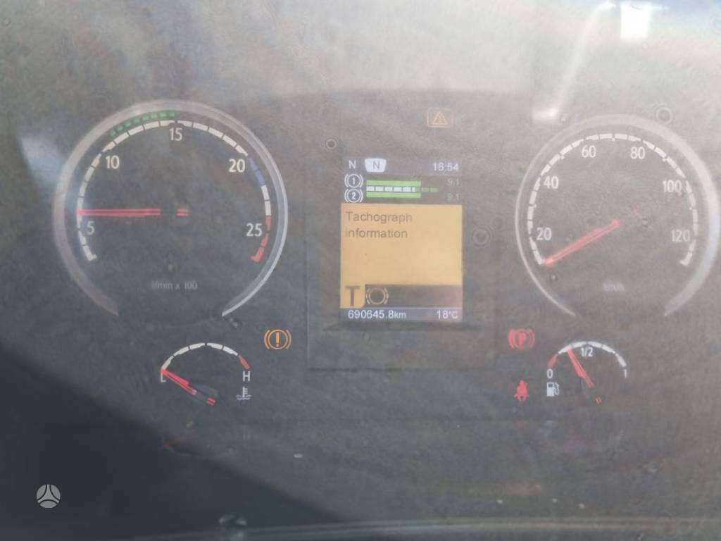Scania R 440, 2 miegamosios vietos
