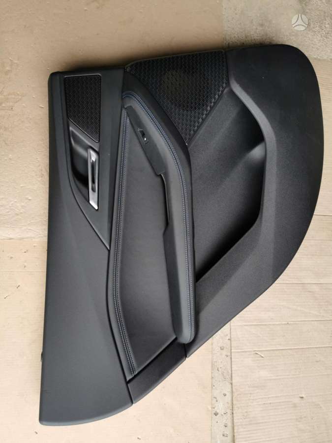 BMW 2 serija детали салона