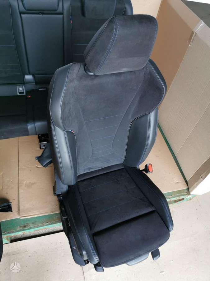 BMW 2 serija interior parts