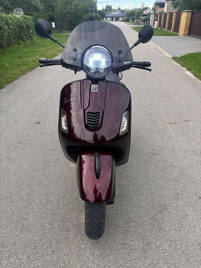 Piaggio Vespa 278cc, scooters / mopeds