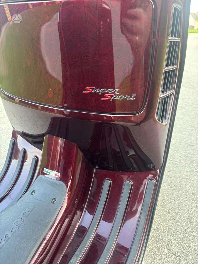 Piaggio Vespa 278cc, scooters / mopeds