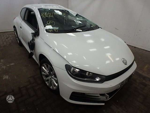 Volkswagen Scirocco dalimis. Czc