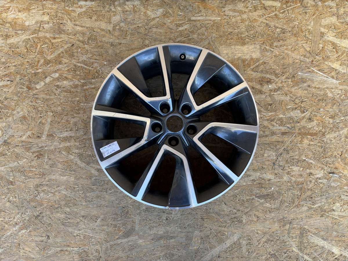 Skoda Karoq, 57A601025D, Cen27706