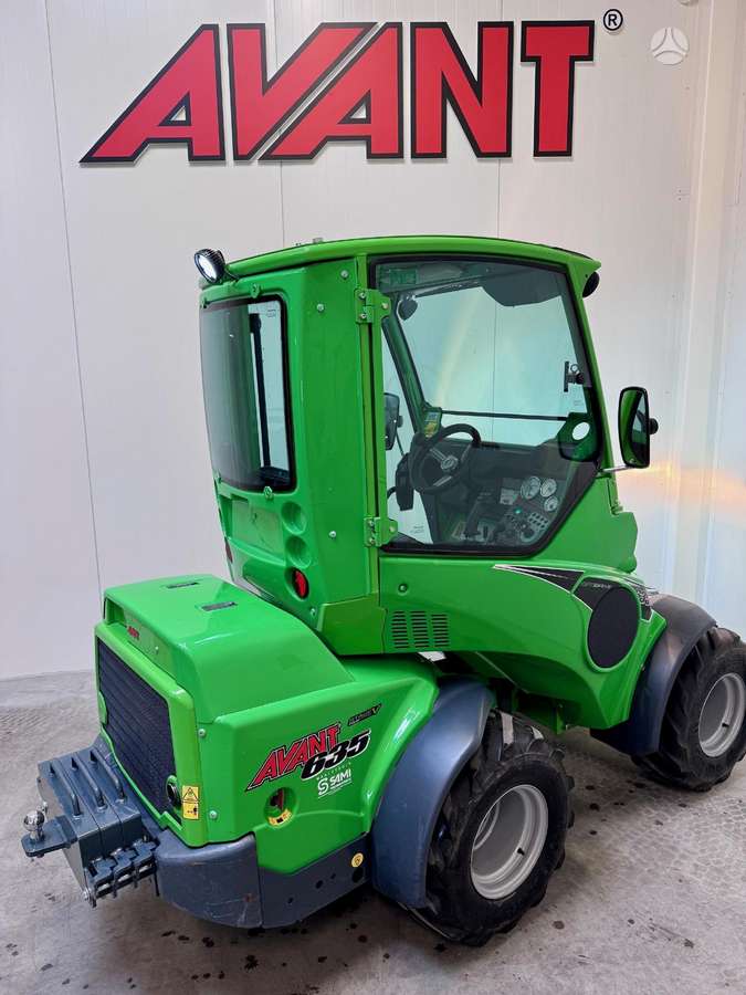 Avant 635, самоходные погрузчики