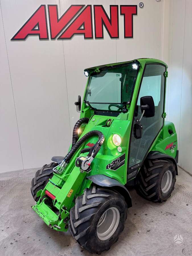 Avant 635, self-propelled loaders