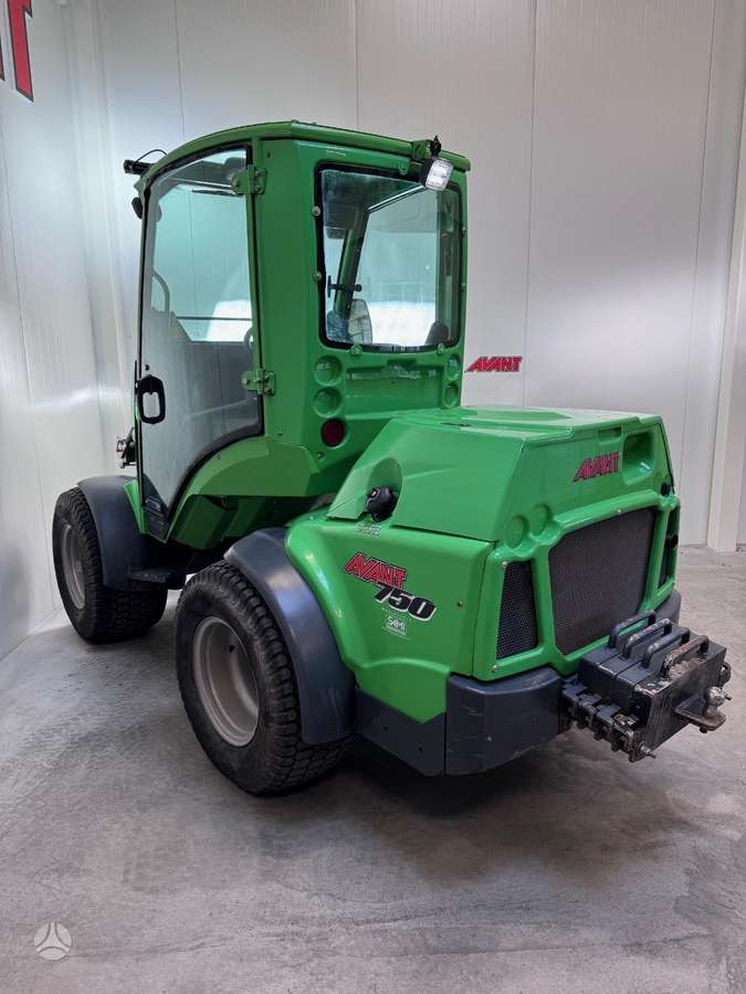 Avant 750, self-propelled loaders