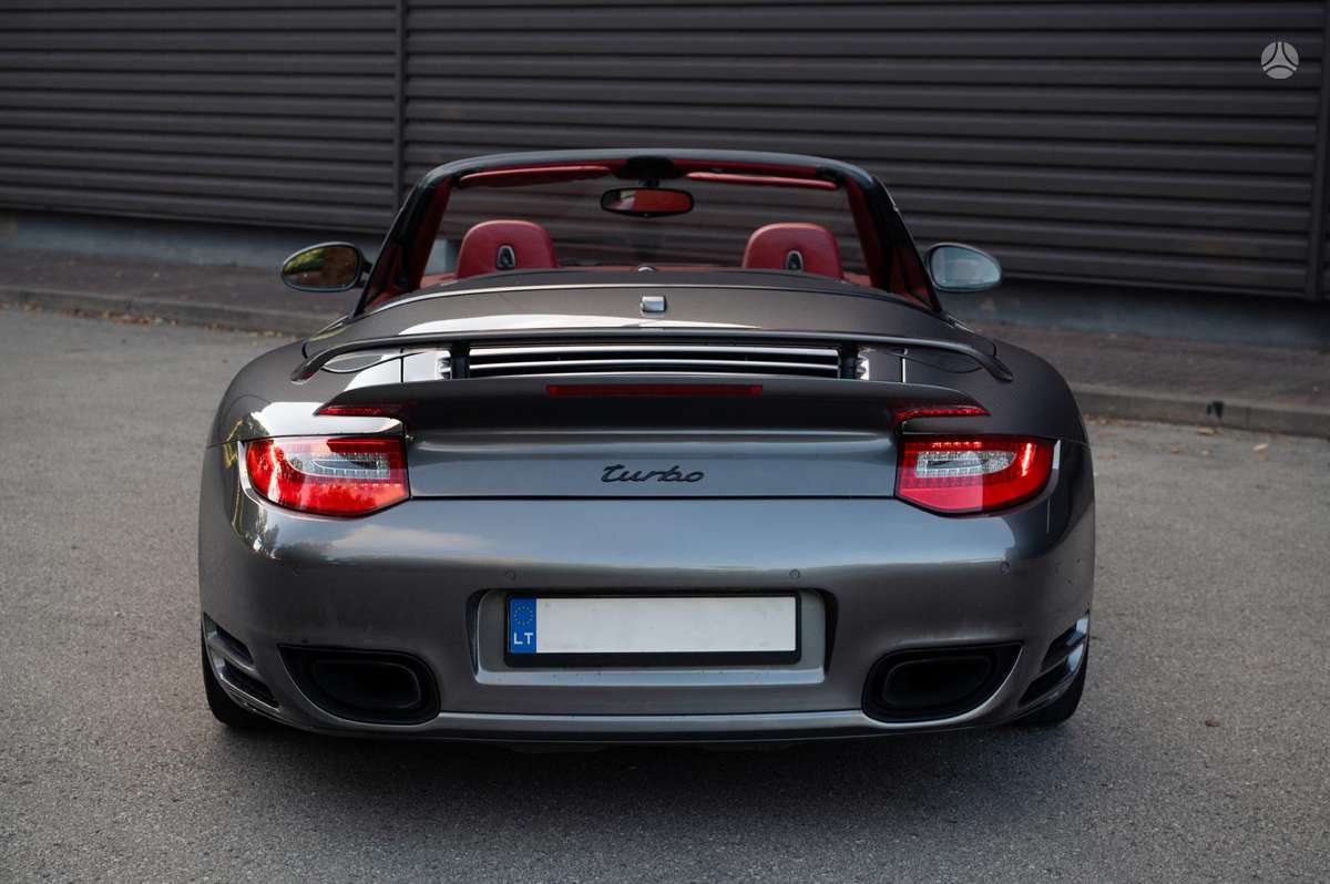 Porsche 911 - 4