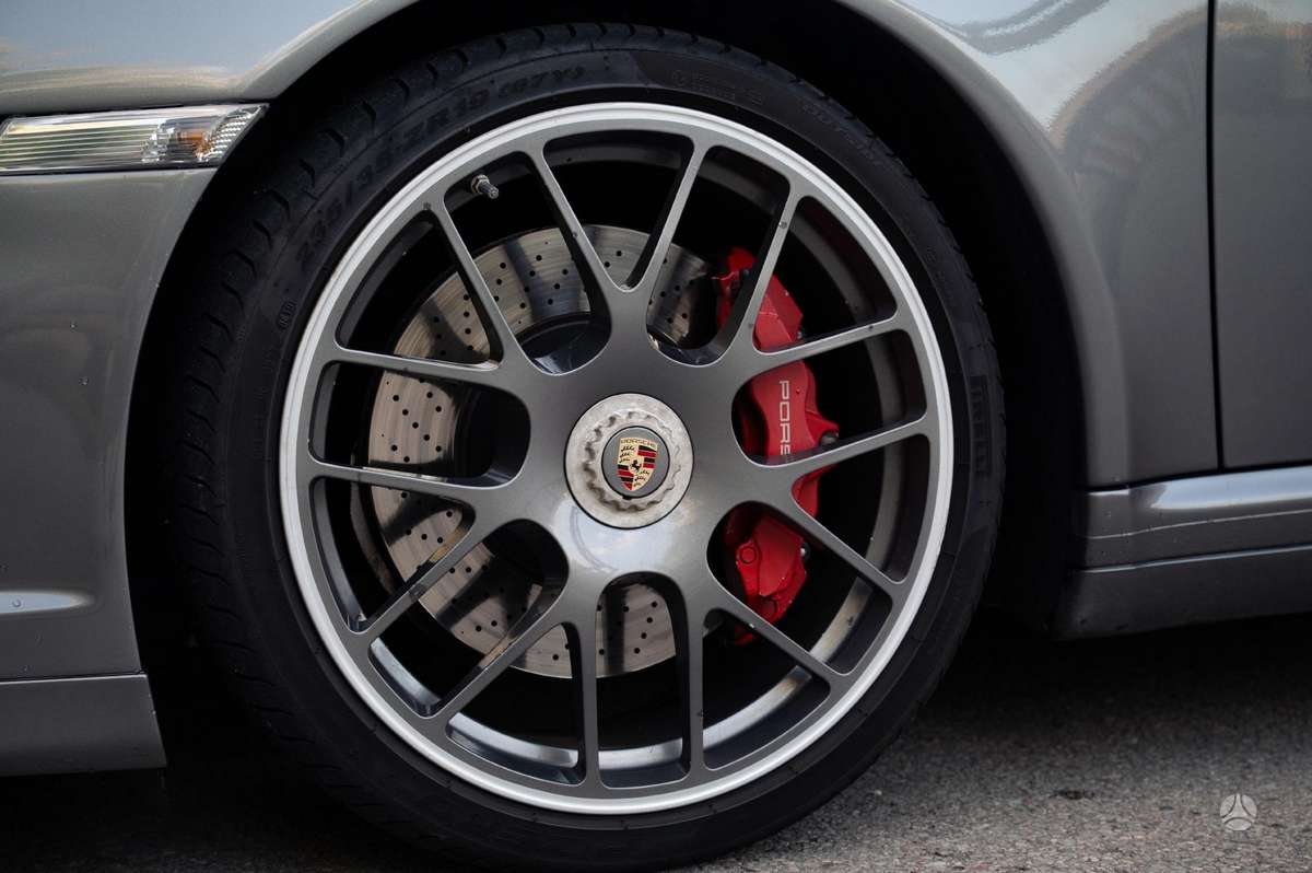 Porsche 911 - 8