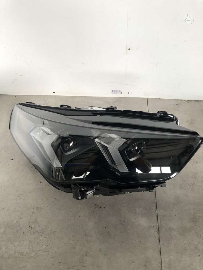 BMW iX2, 5A77ED6-05, lights