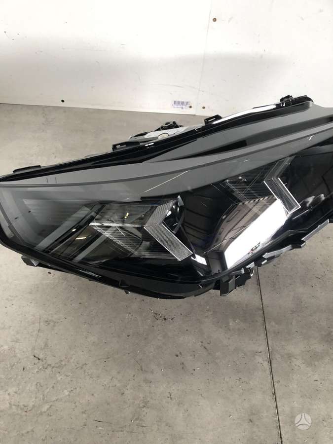 BMW iX2, 5A77ED6-05, фары