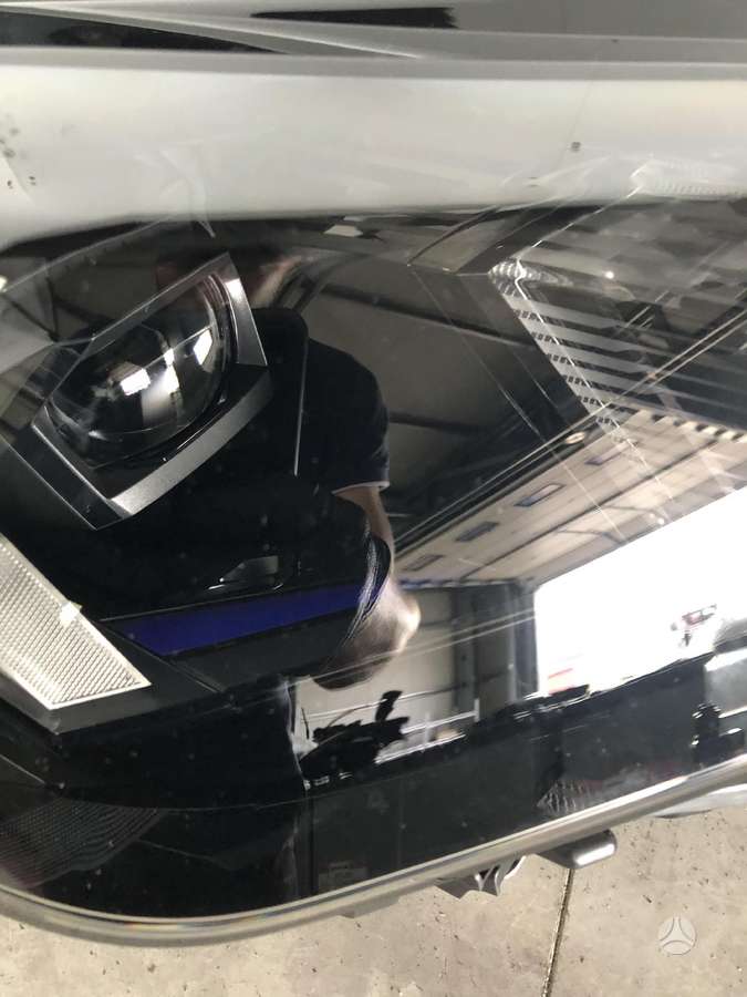 BMW iX2, 5A77ED6-05, lights