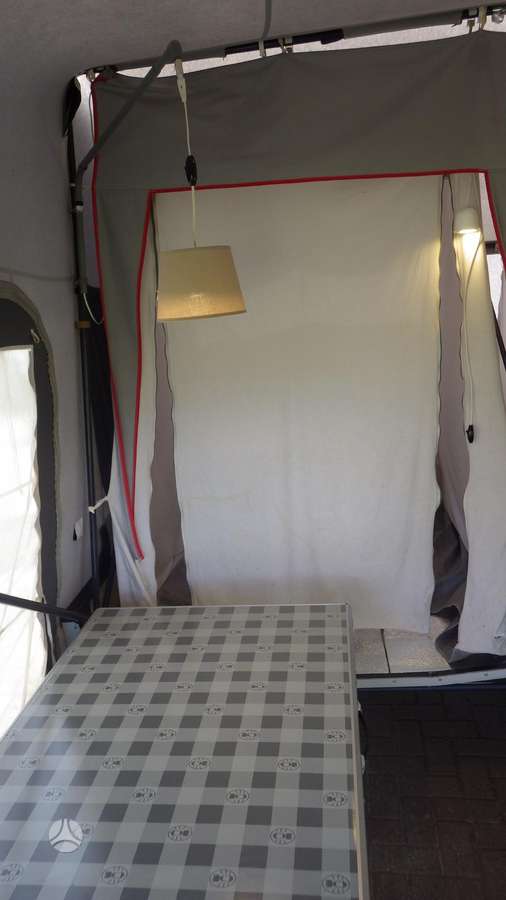 -Kita- Camp Let-Royal, caravans