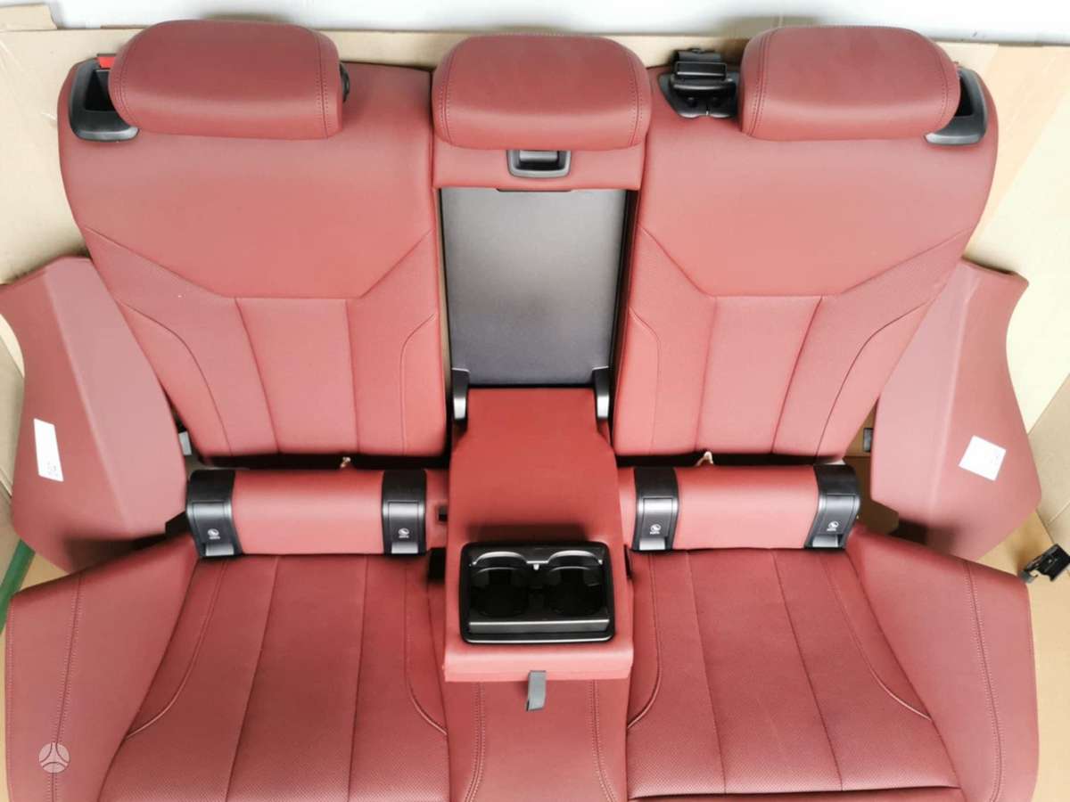 BMW 4 serija salono detalės