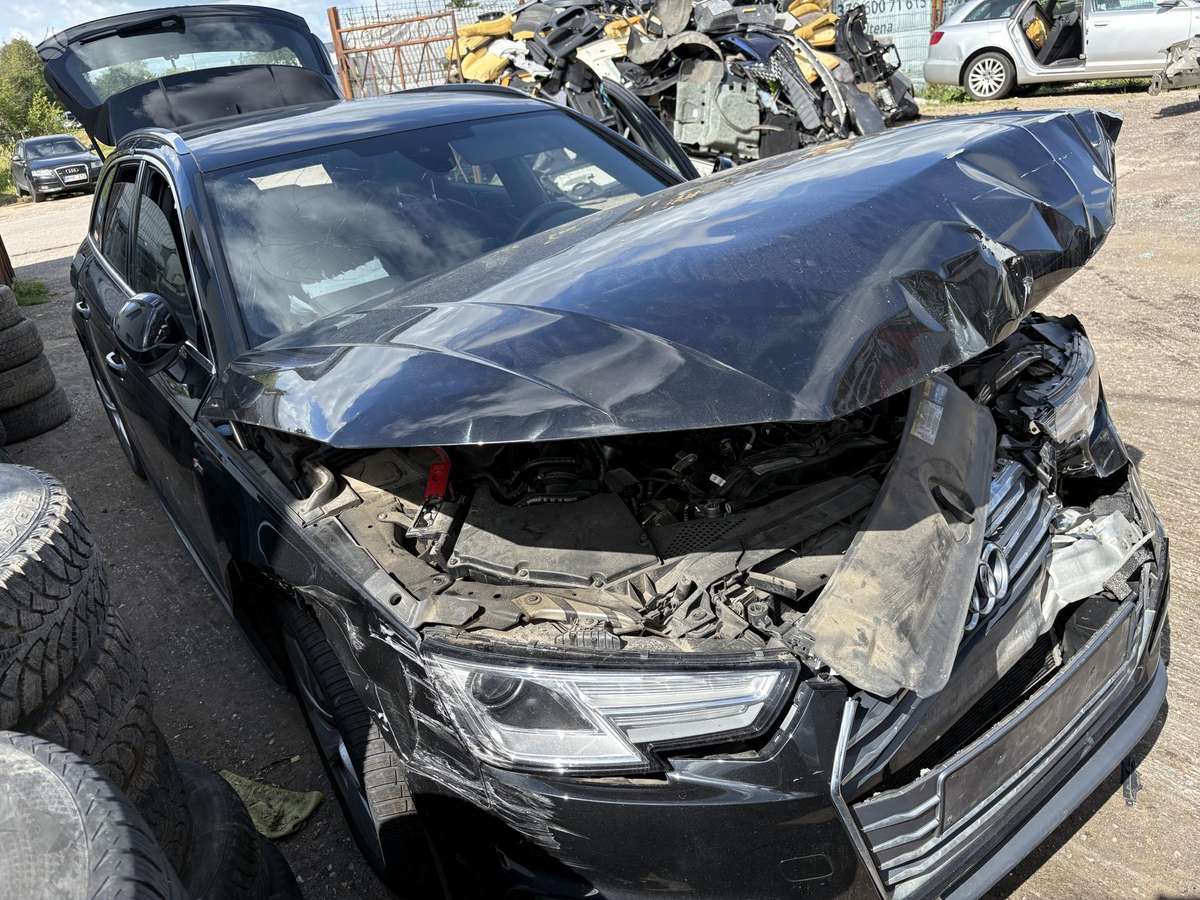Audi A4 37068366700