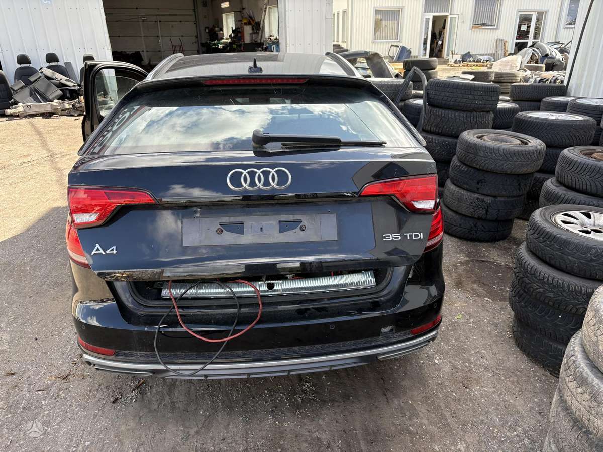 Audi A4 37068366700
