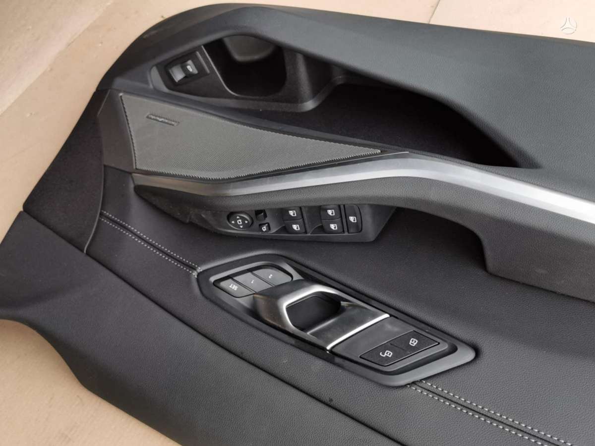 BMW 3 serija salono detalės