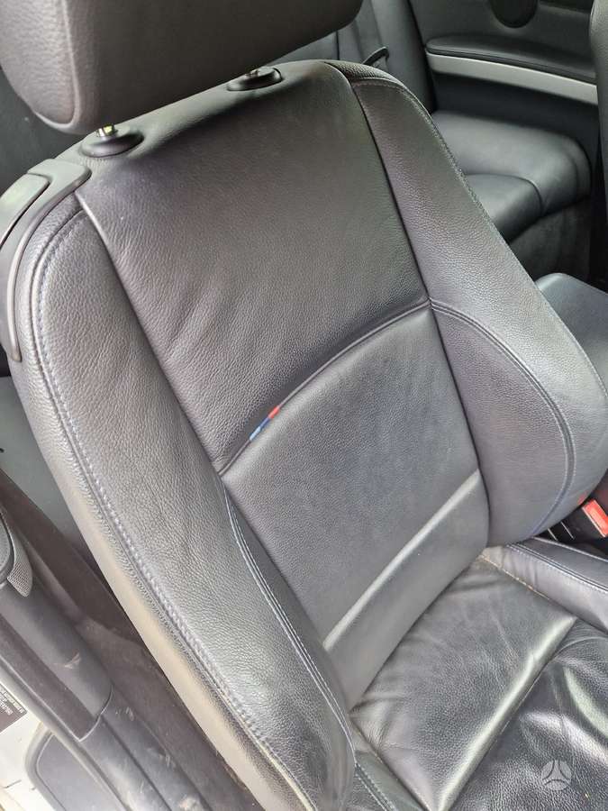 BMW 320 Dalimis