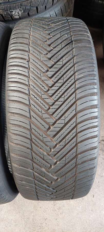 Hankook, всесезонные 225/45 R18