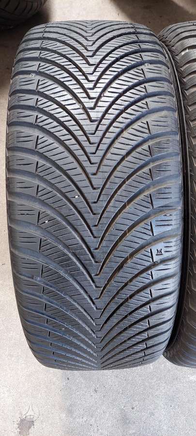 Kumho, žieminės 225/45 R18