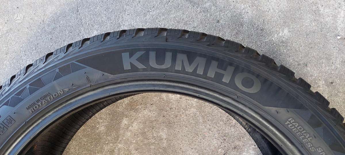 Kumho, зимние 225/45 R18