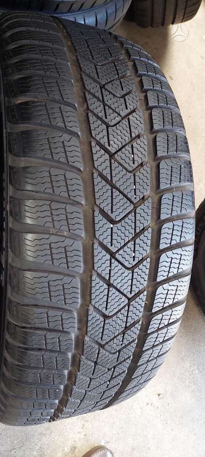 Pirelli, žieminės 225/45 R18