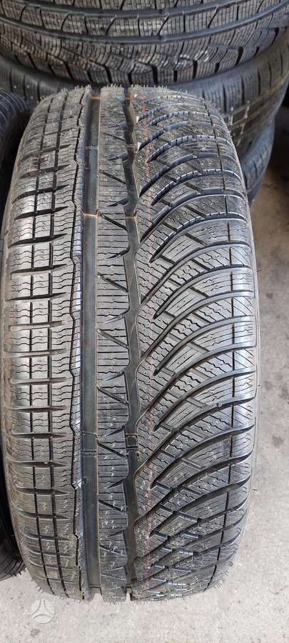 Michelin, winter 215/45 R18