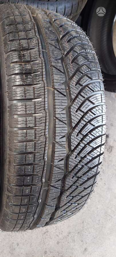 Michelin, winter 215/45 R18
