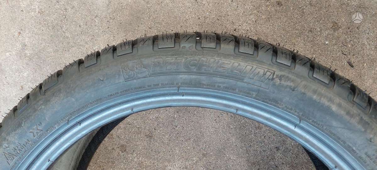 Michelin, зимние 215/45 R18