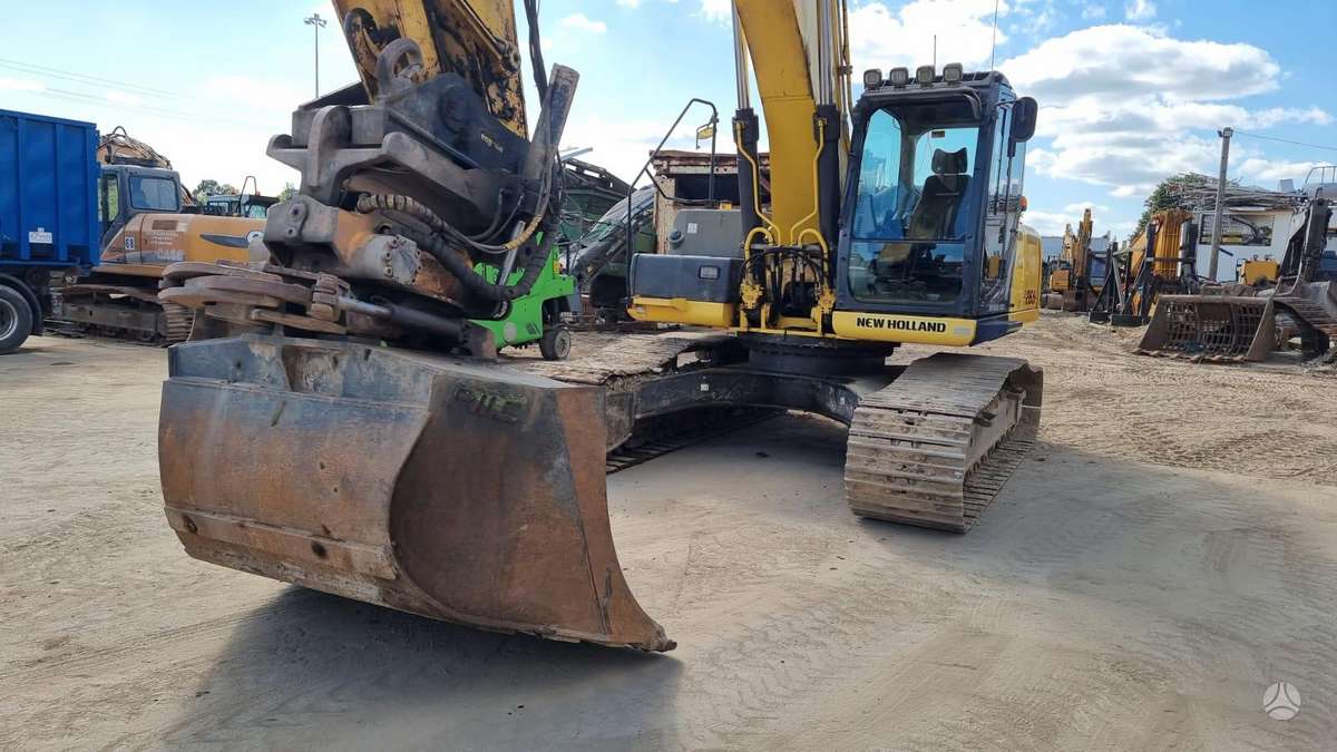 New Holland E 265 C Rototilt, ekskavatori