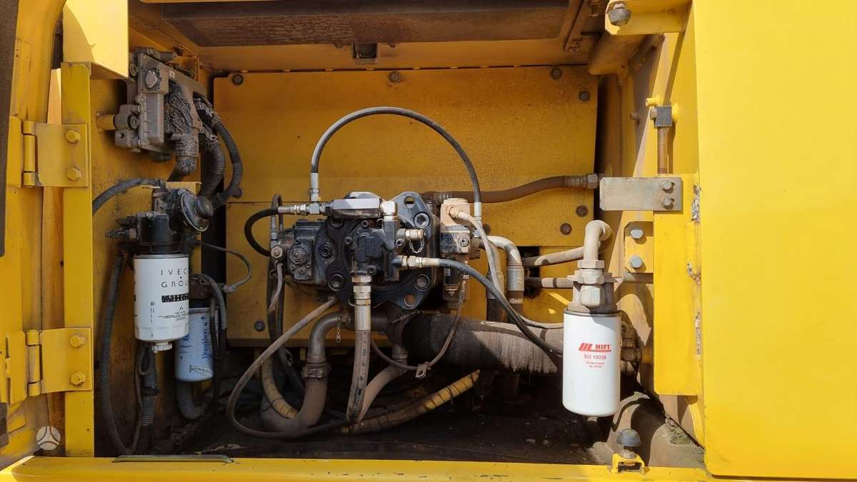 New Holland E 265 C Rototilt, ekskavatori
