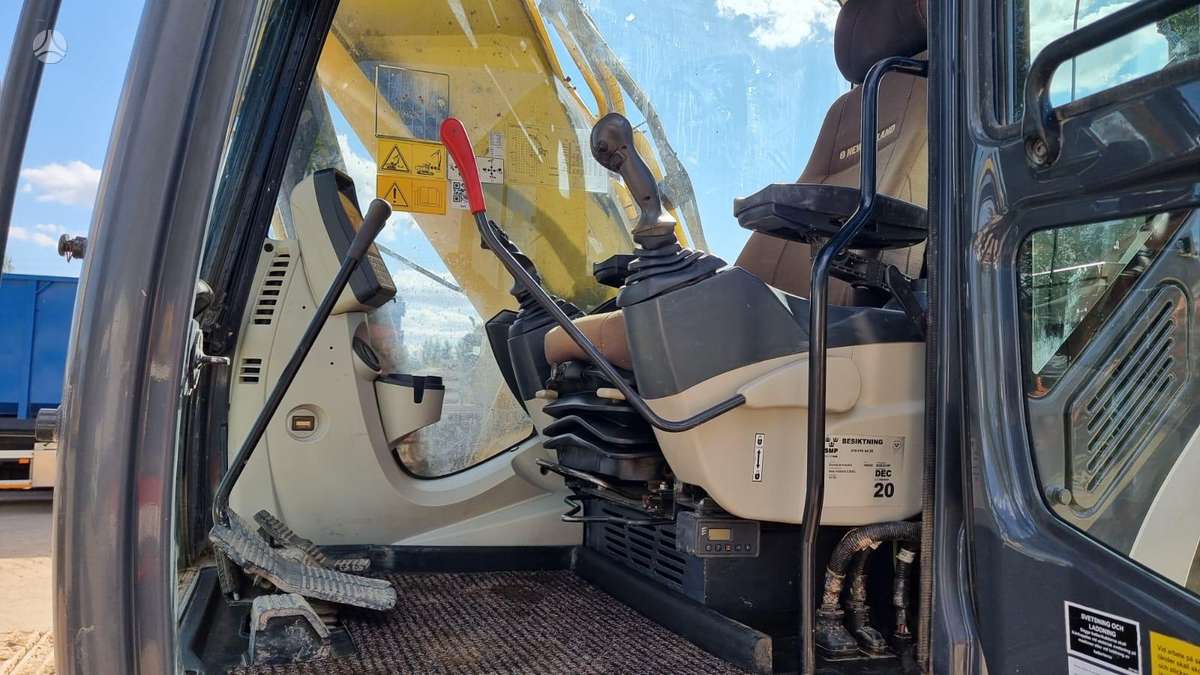 New Holland E 265 C Rototilt, ekskavatori