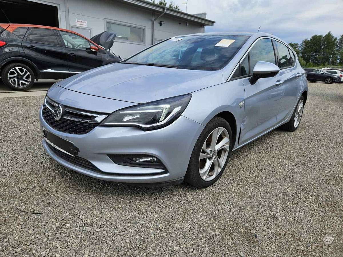 Opel Astra dalimis