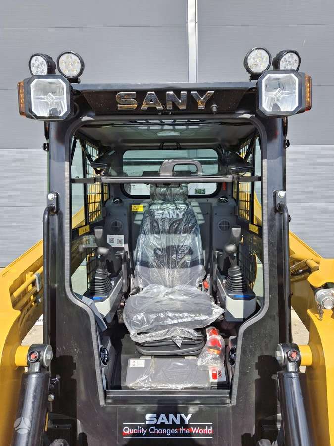 SANY SS270V, мини-погрузчики