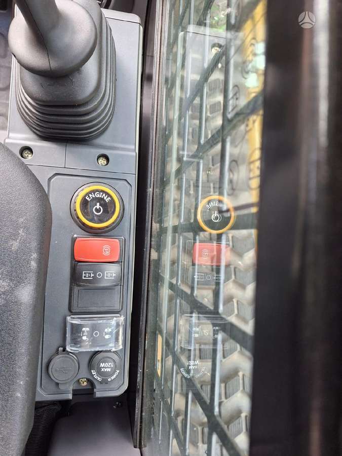 SANY ST230V, мини-погрузчики