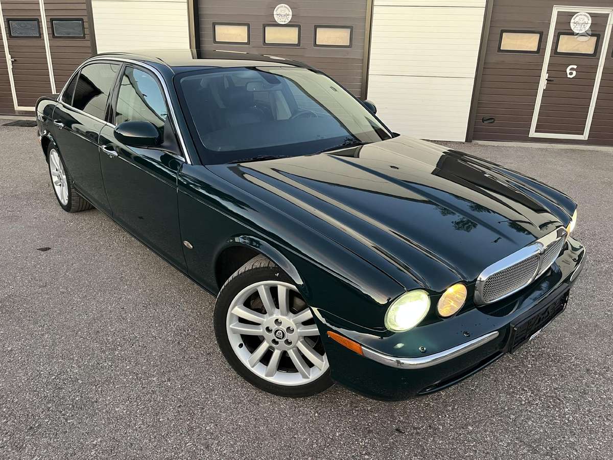 Jaguar XJ, 4.2 l., Седан