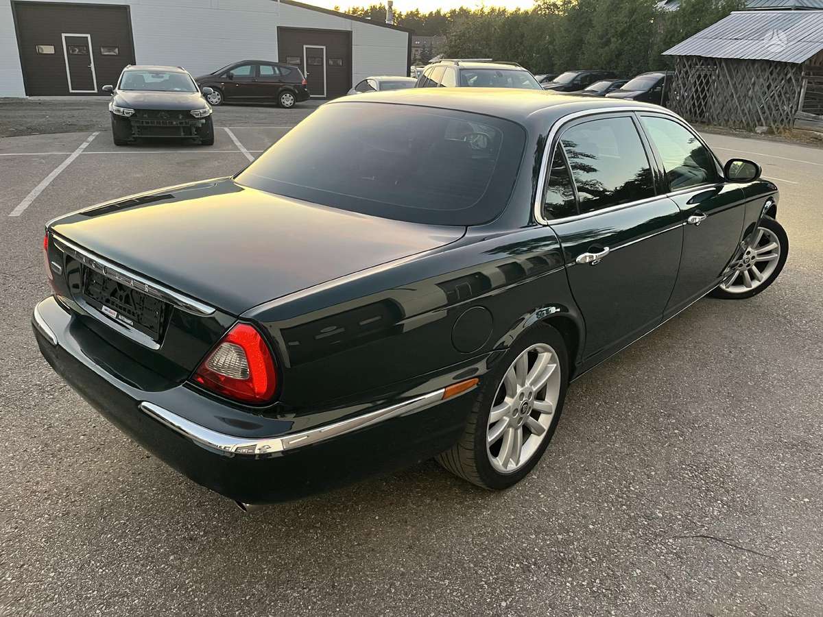 Jaguar XJ, 4.2 l., Седан
