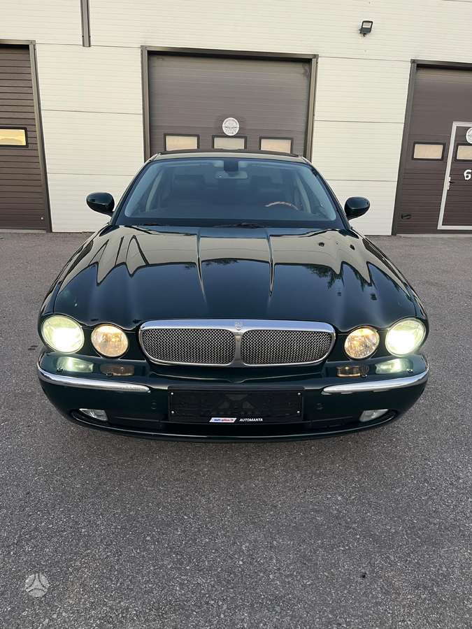 Jaguar XJ, 4.2 l., Седан