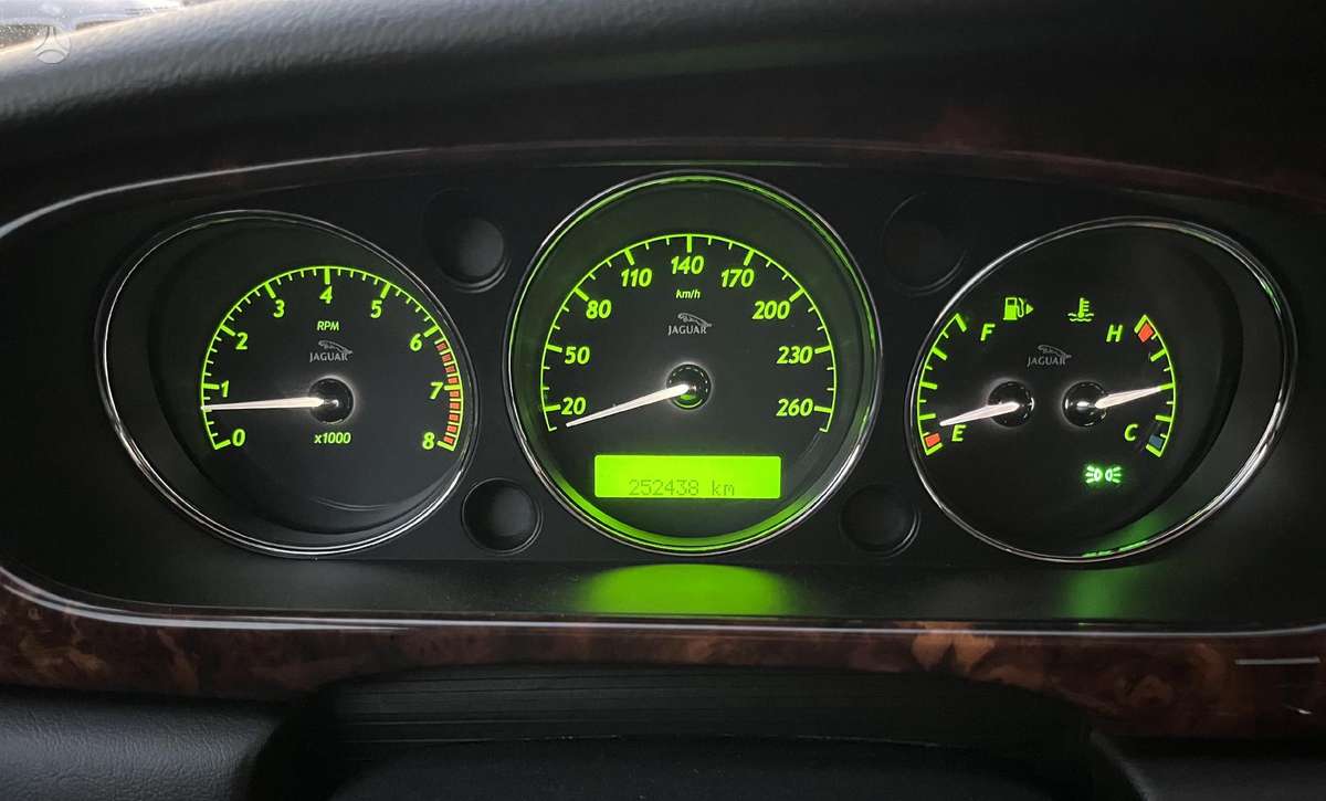 Jaguar XJ, 4.2 l., Седан