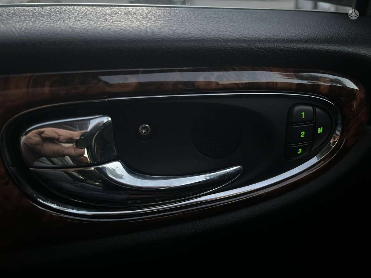 Jaguar XJ, 4.2 l., Седан